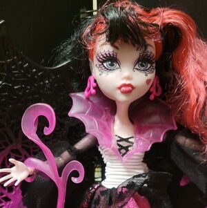 Monster High G1 Draculaura Ghouls Rule Only Displayed